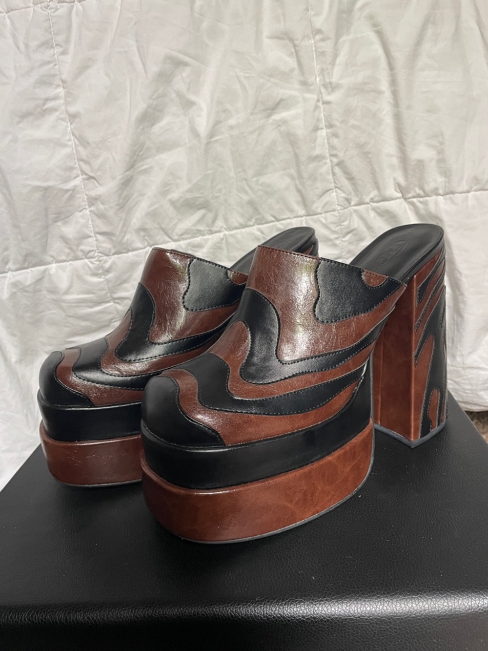 POSTER GIRL Two-Tone Brown and Black Chunky Platform Mules